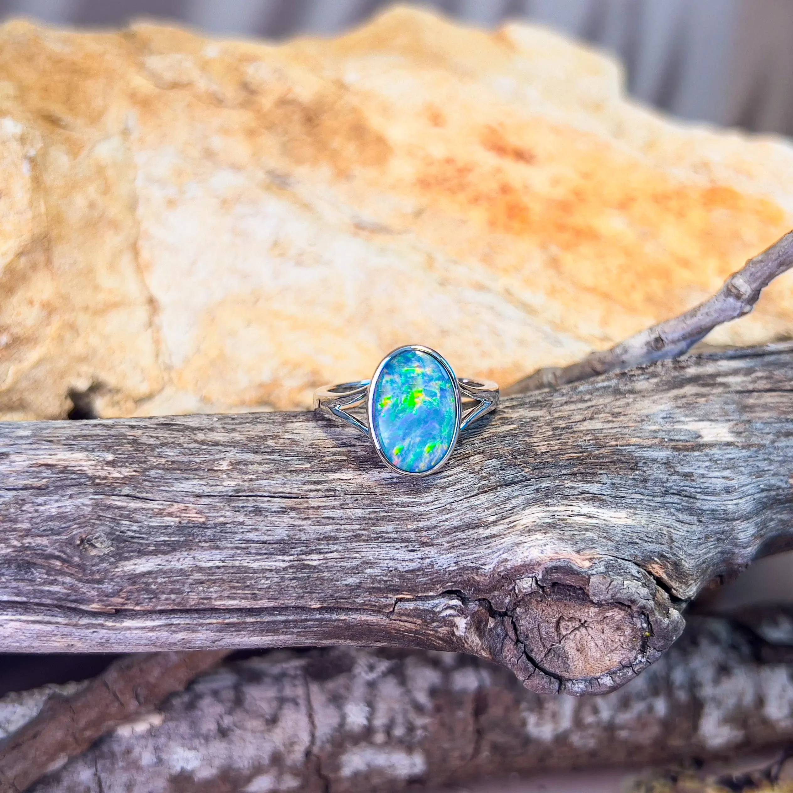 14kt White Gold split band Black Opal doublet 2.73ct ring