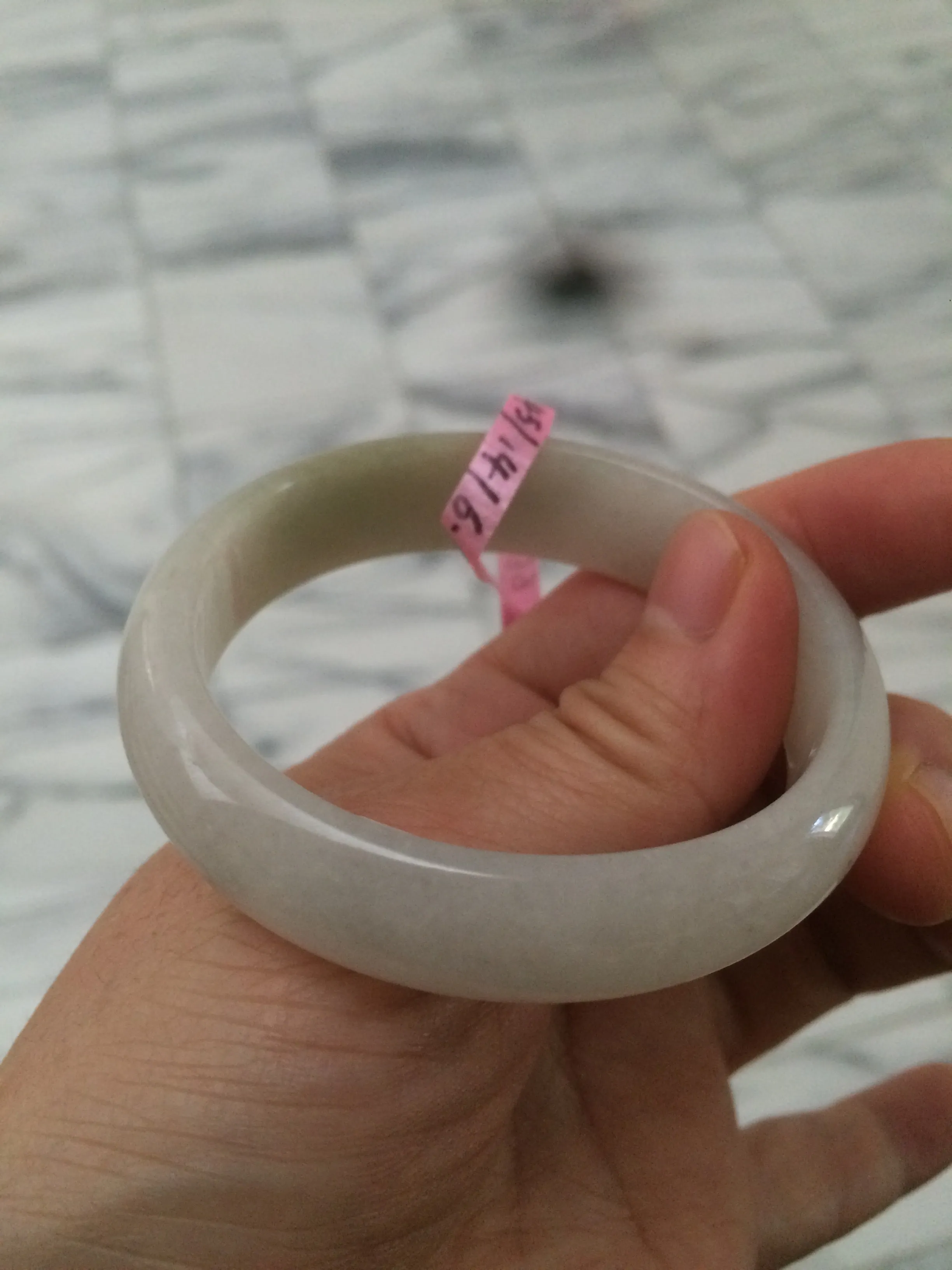 47.5mm Certified Type A 100% Natural icy light green/white oval Jadeite Jade bangle Q61-6673