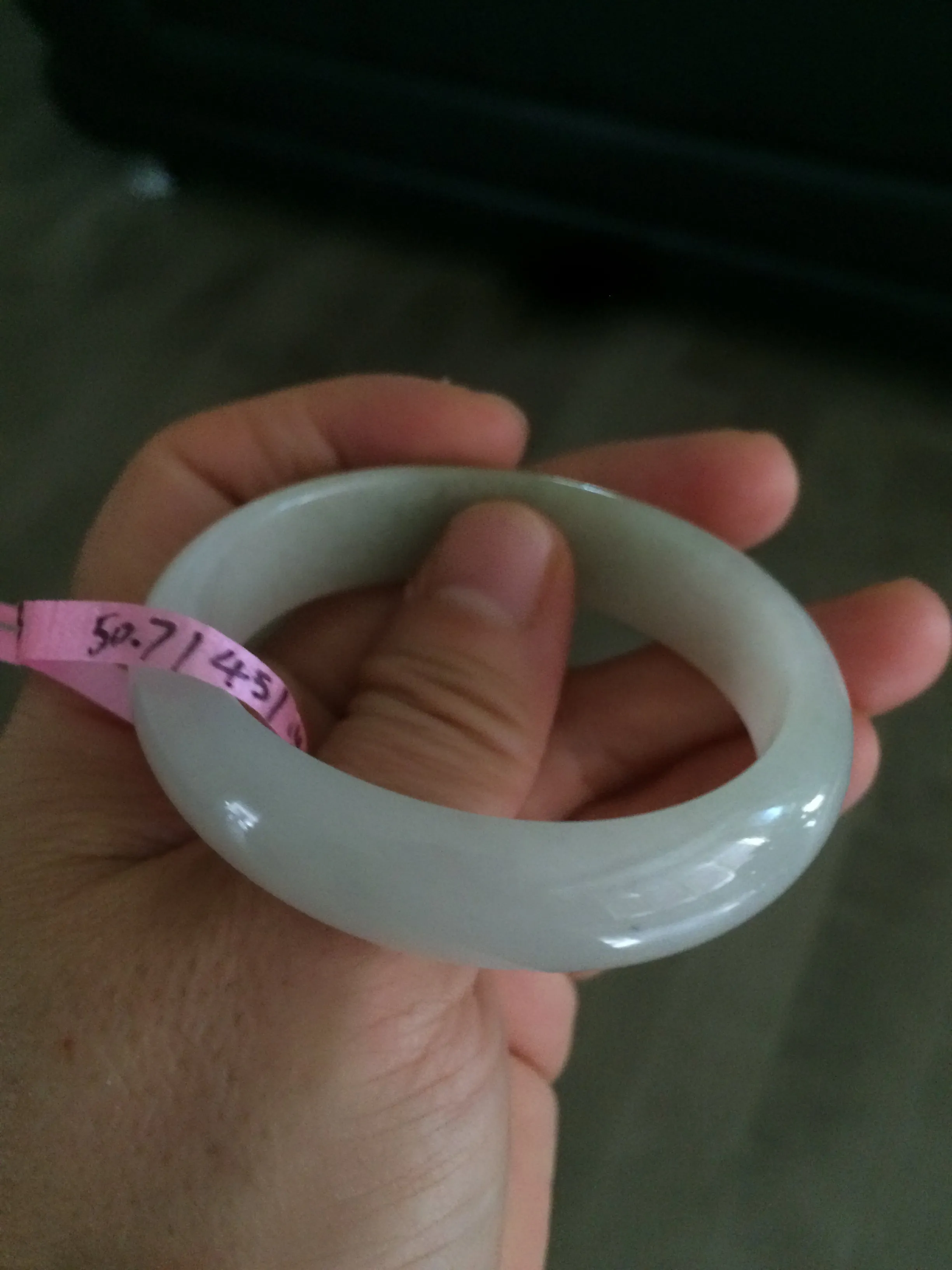 47.5mm Certified Type A 100% Natural icy light green/white oval Jadeite Jade bangle Q61-6673