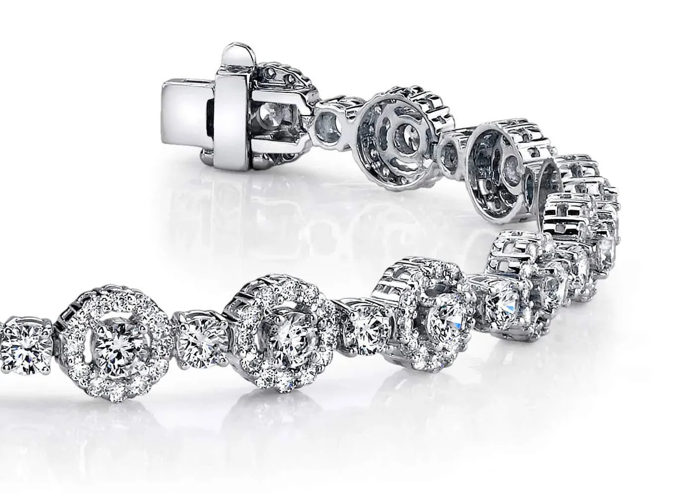 All Diamond Circle Link Diamond Bracelet with 6.91 ct.(finished) 1.3mm, 3.2mm