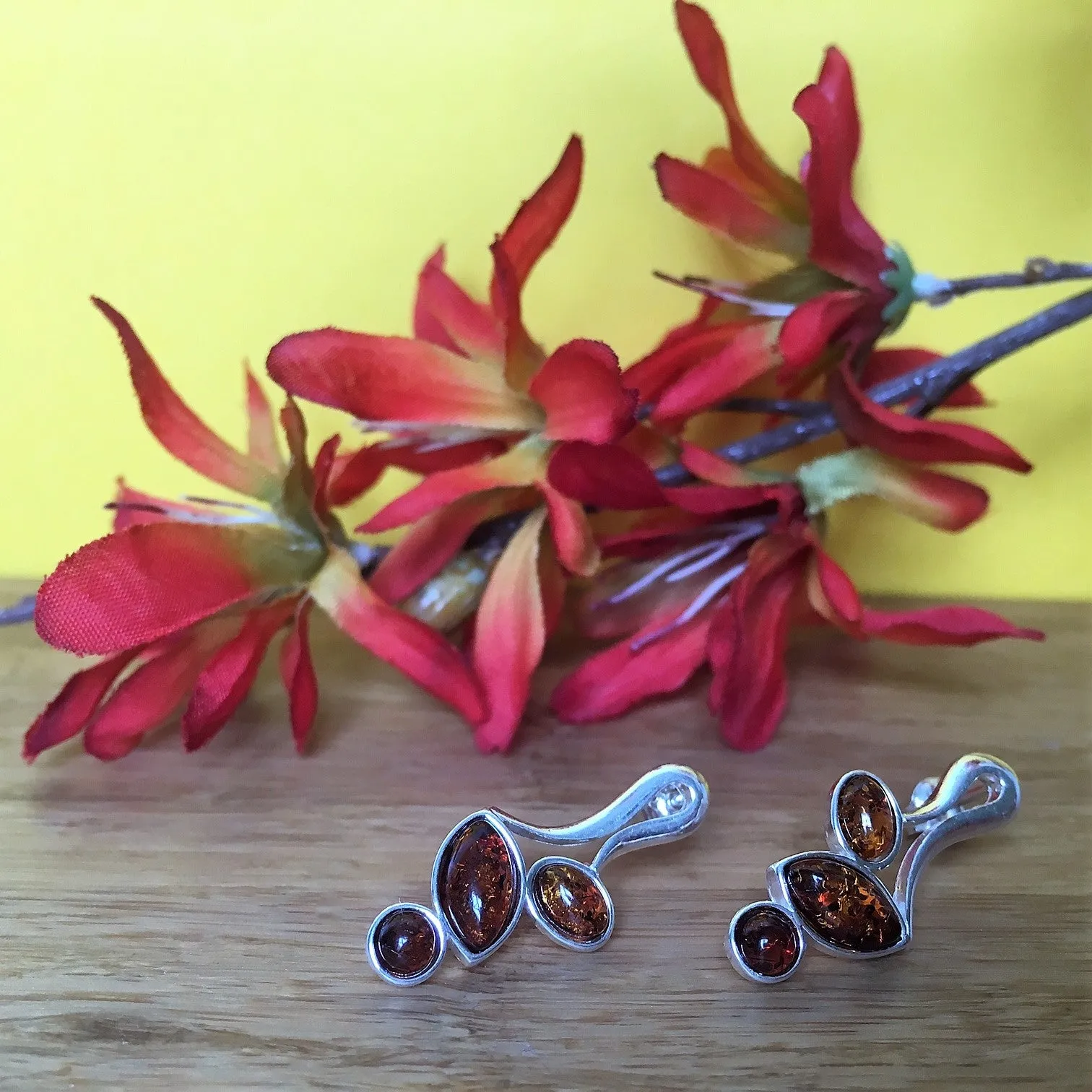 Amber Leaf Earrings - VAE105