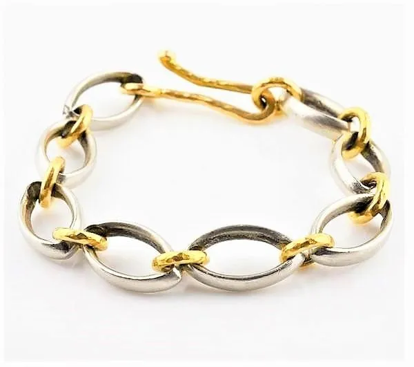 Betts, Malcolm – Oval Hammered Platinum Gold Bracelet