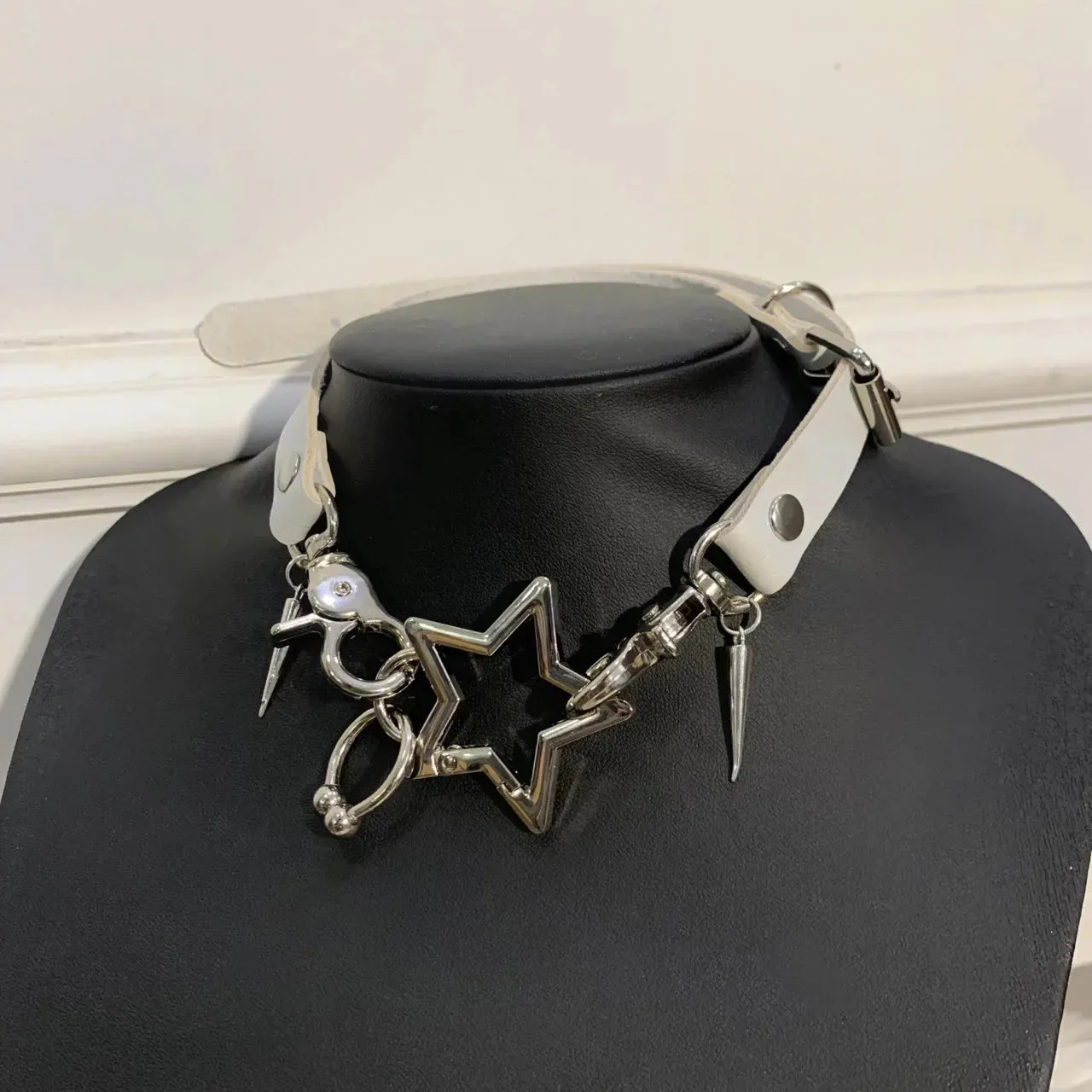 Black Goth Pentagram Rivet Choker