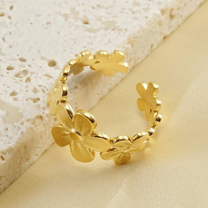 Delicate Flower Ring – Adjustable Dainty Design