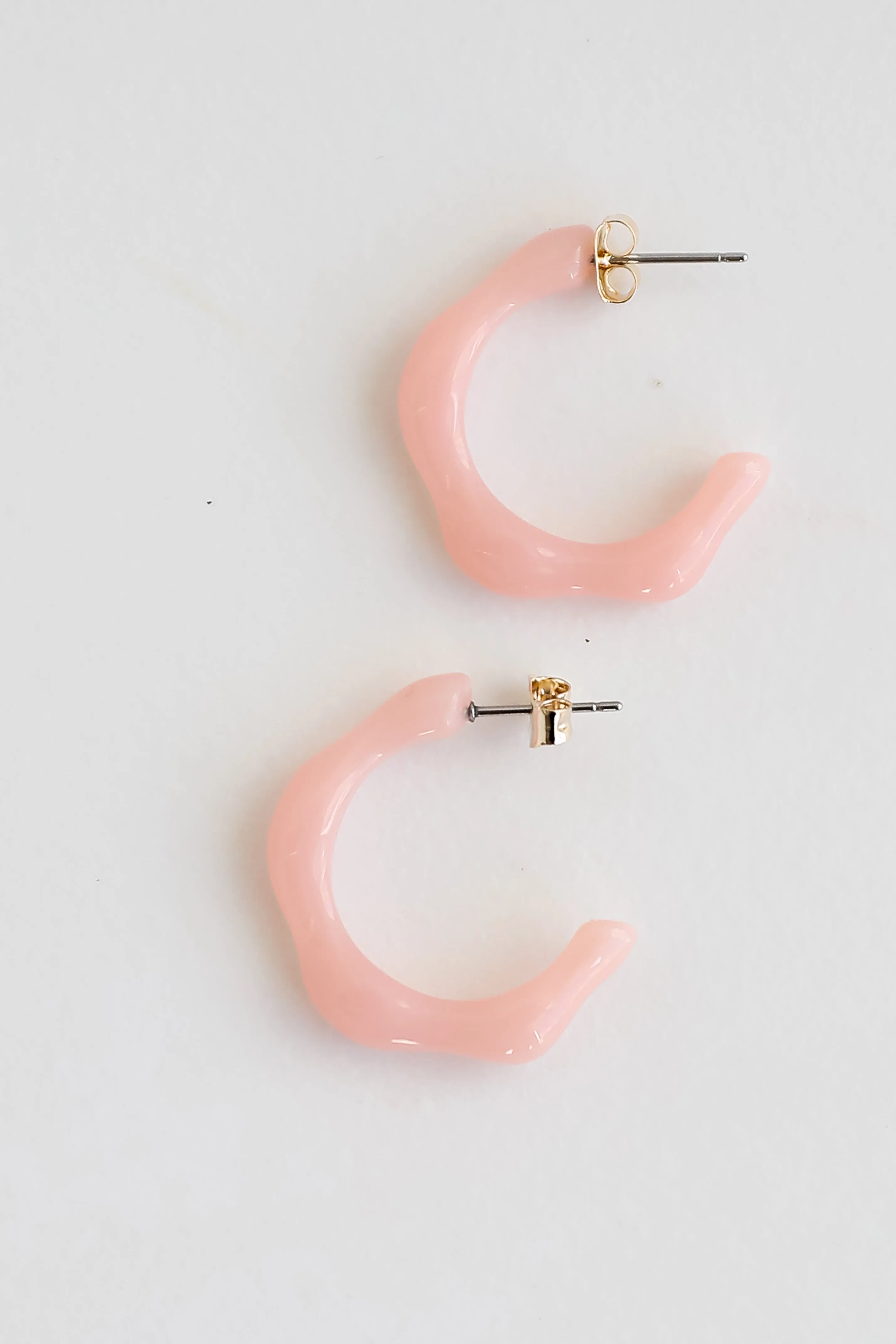 FINAL SALE - Amy Acrylic Wavy Hoop Earrings