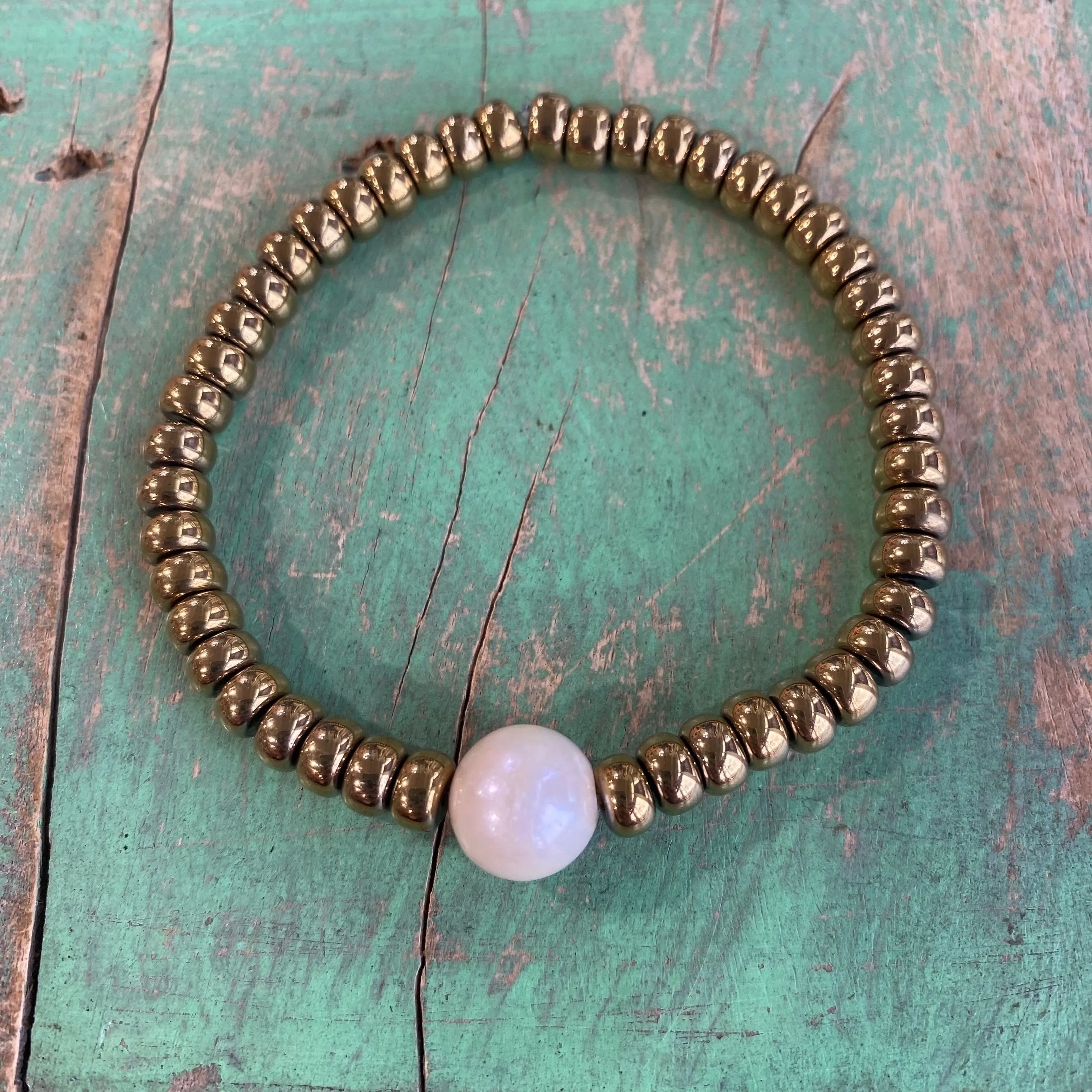 Gold Pearl Treasure Bracelet