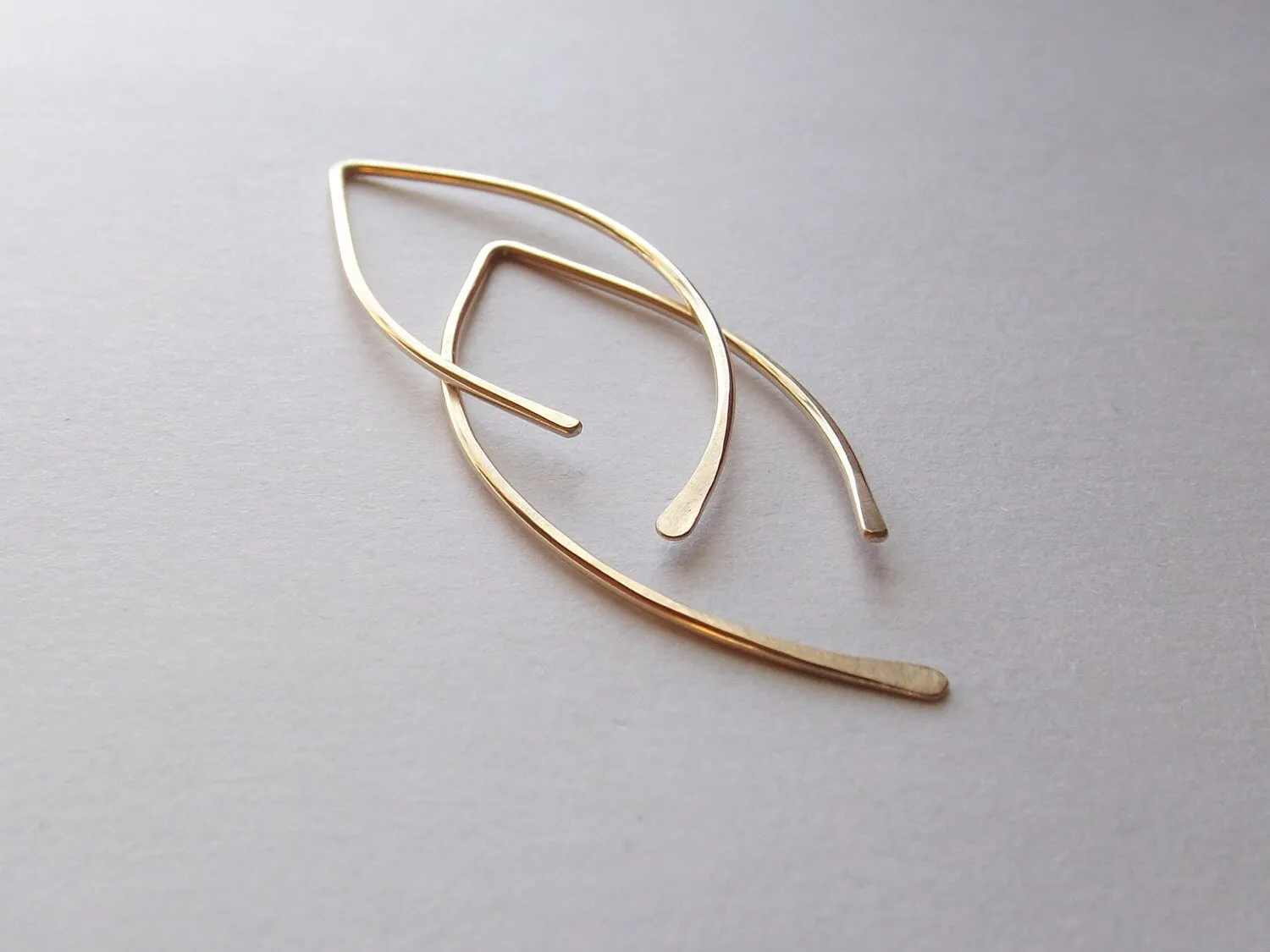 Leaf Hoop Earrings, Post Earrings, Hoop Earrings, Hammered Earrings, Fall Earrings, Gold Earrings, Modern Jewelry, Minimalist, Modern, Leaf