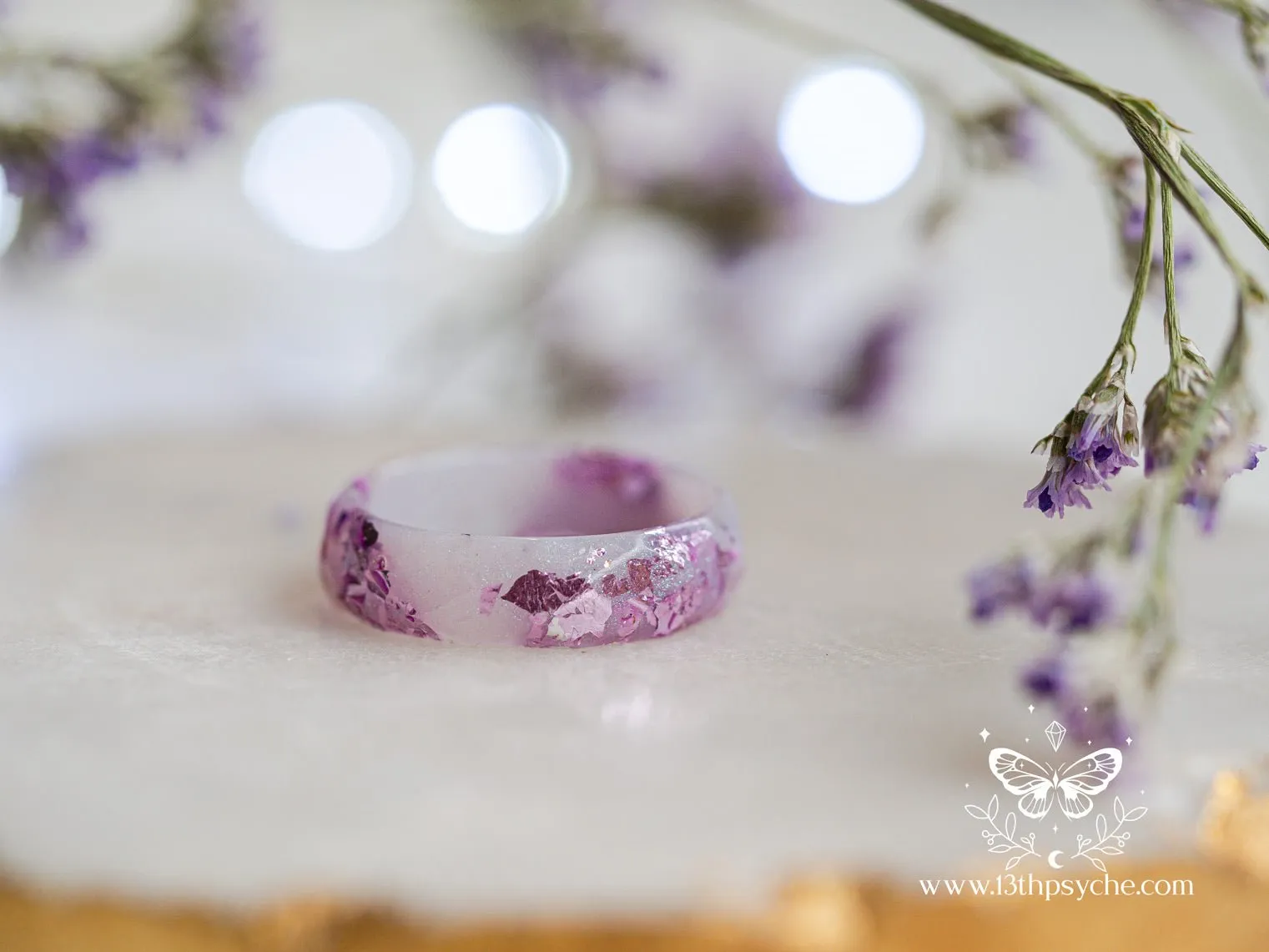 Lilac and lavender flakes faceted resin ring