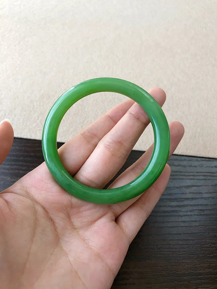 Natural Jade Bangle Nephrite Bangle Internal Diameter 52.7mm NBE019