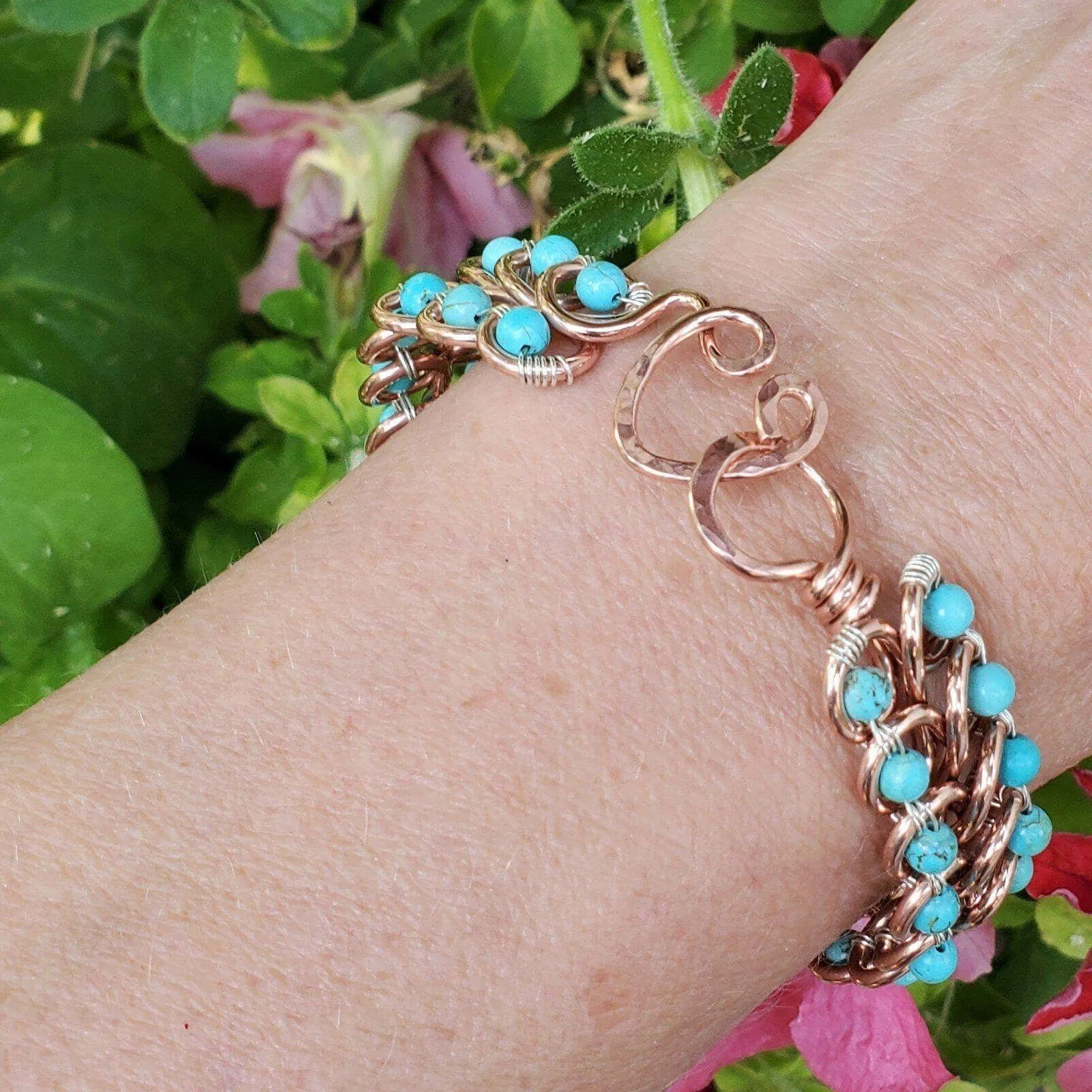 Turquoise Copper Wire Looped Heart Closure Bangle