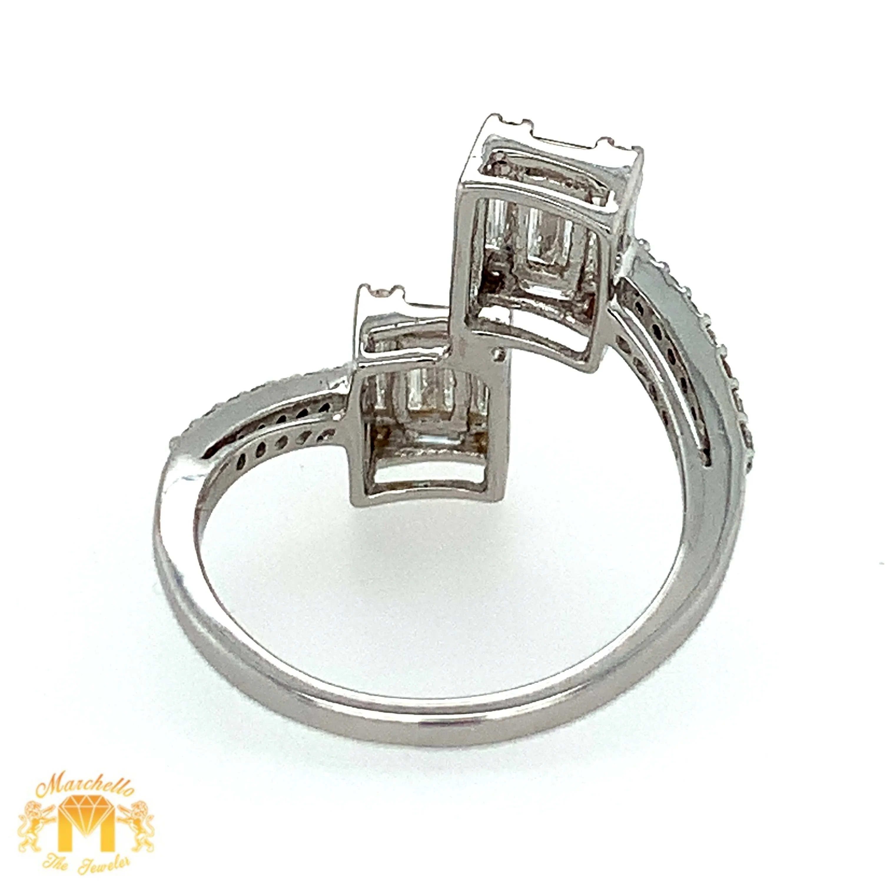 VVS/vs high clarity diamonds set in a 18k White Gold and Diamond Twin Squares Ladies Ring (large VVS baguettes)