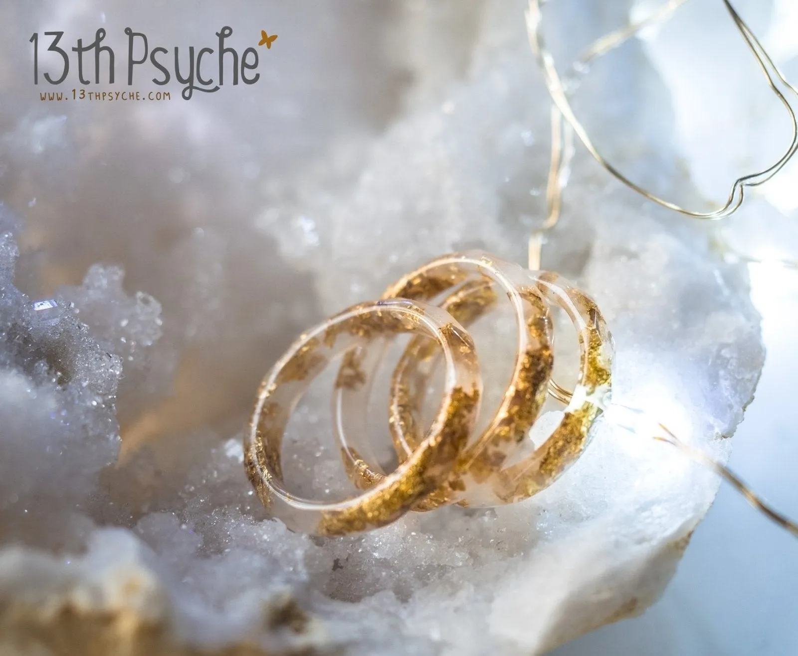 White and gold flakes faceted resin ring